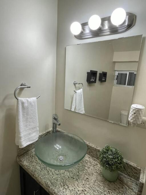 Casa Eliseos, A 5 Minutos De La Linea Fronteriza Villa Nogales  Exteriör bild